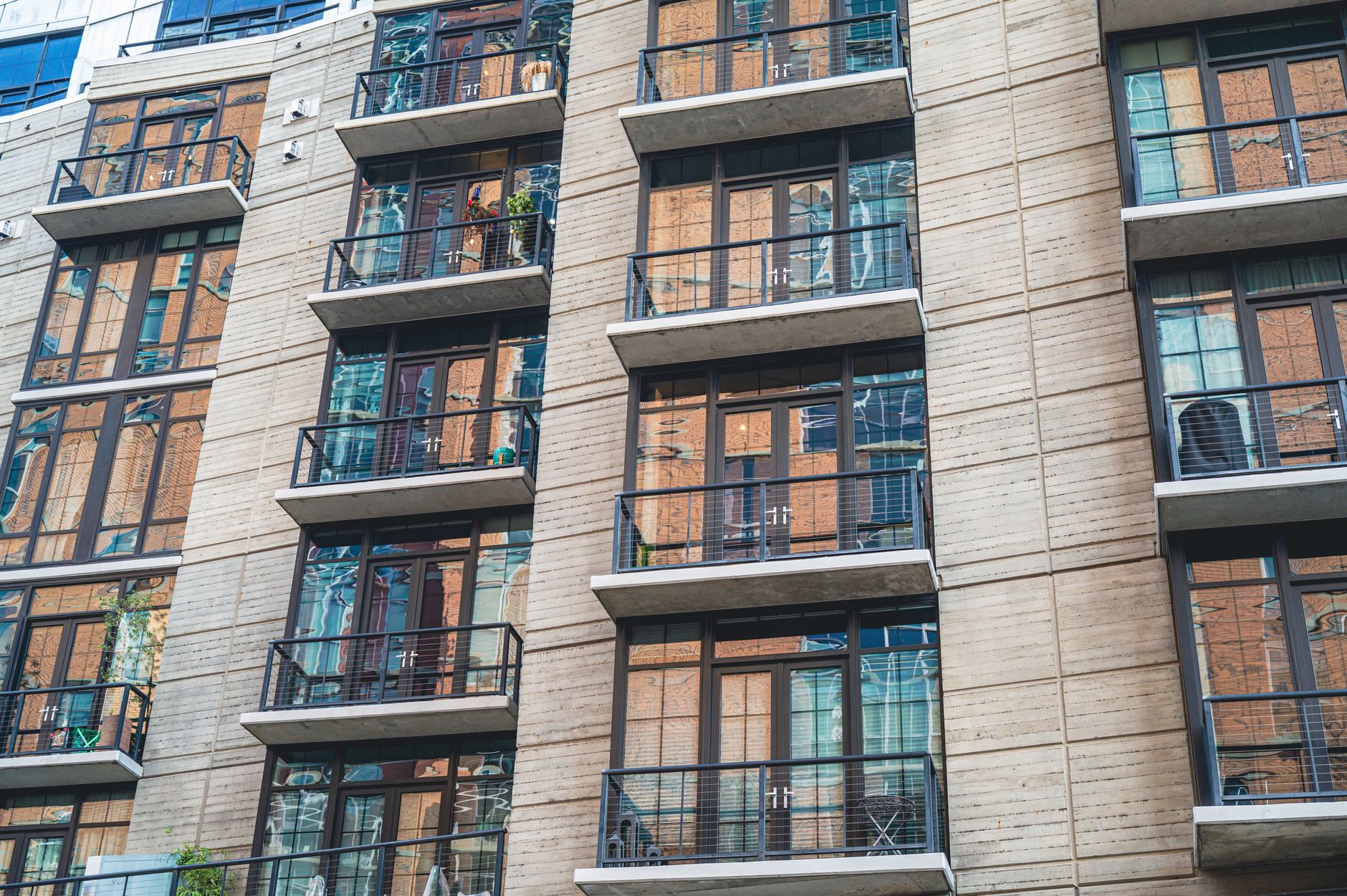 How to Read a Rent Roll: WALT, Rollover, Hidden Risk