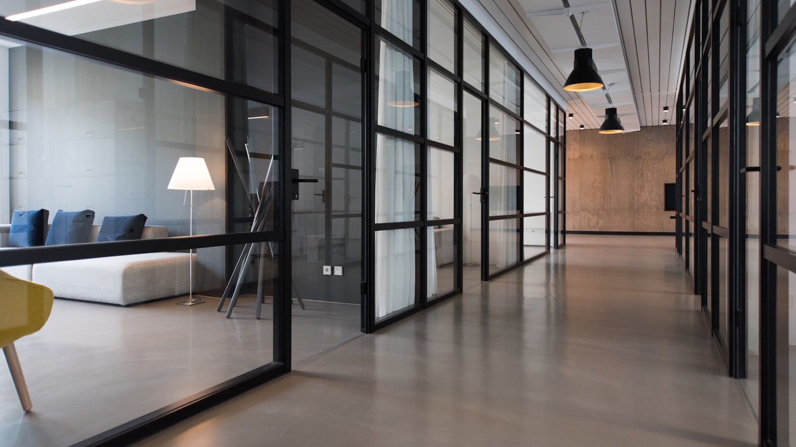 What a Commercial Lease Abstract Should Include