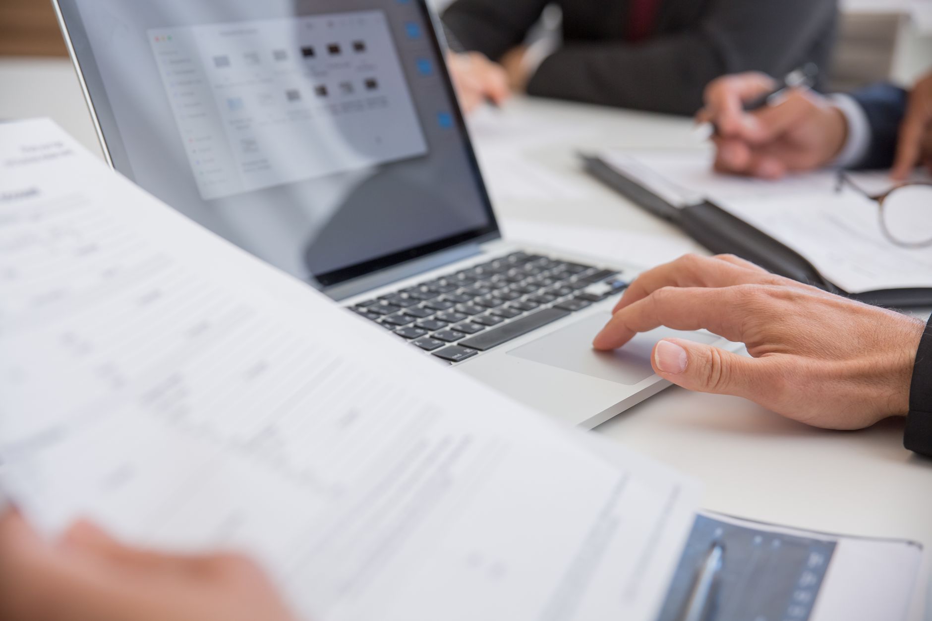 How to Build a Real Estate Data Room: The Checklist